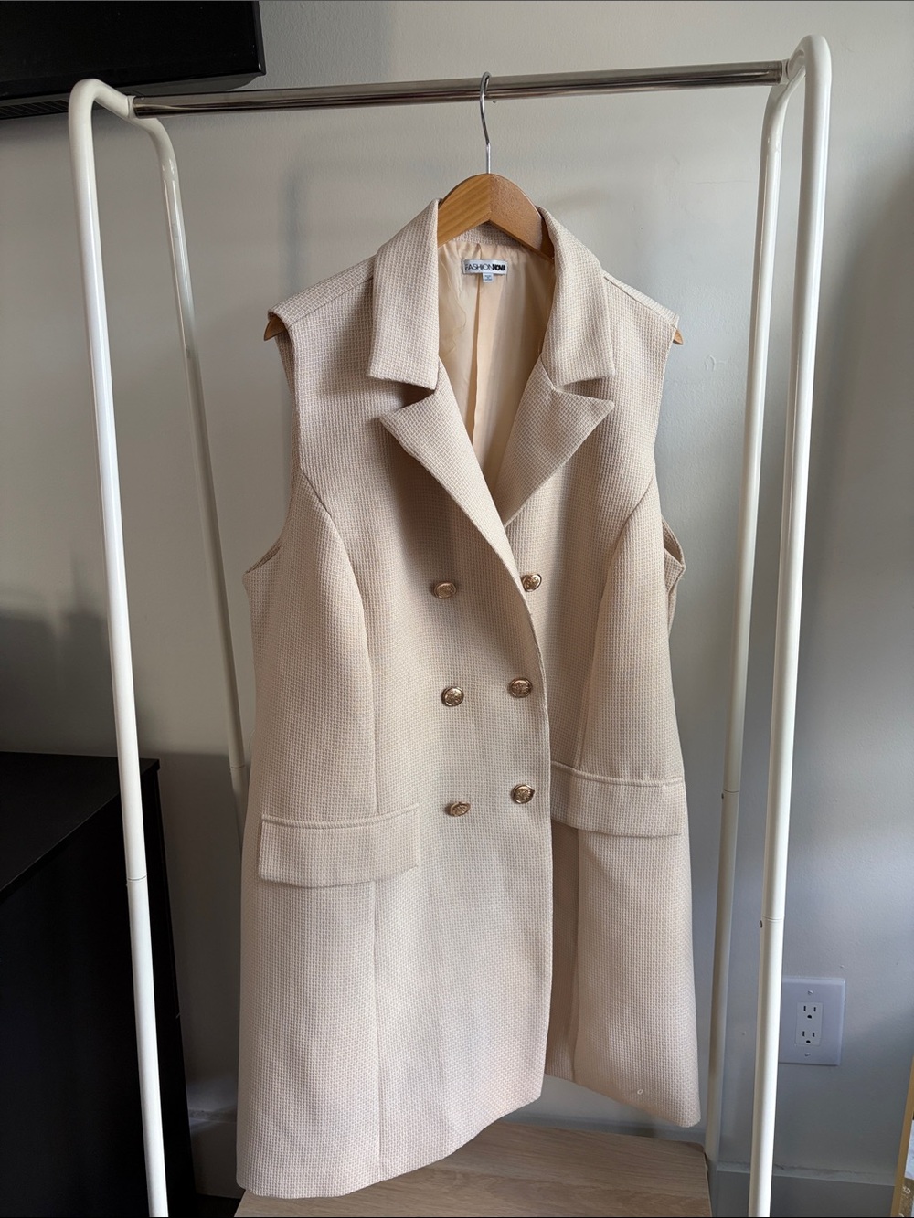 Fashion Nova Cream Textured Sleeveless Long Vest
